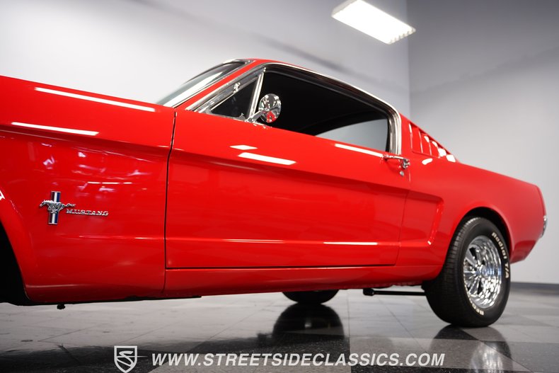 Unknown-Mustang-1965-Rangoon-Red-Black-22