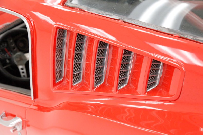 Unknown-Mustang-1965-Rangoon-Red-Black-25