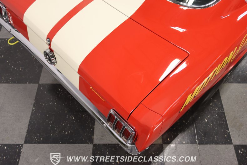 Unknown-Mustang-1965-Rangoon-Red-Black-25