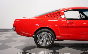 Unknown-Mustang-1965-Rangoon-Red-Black-31