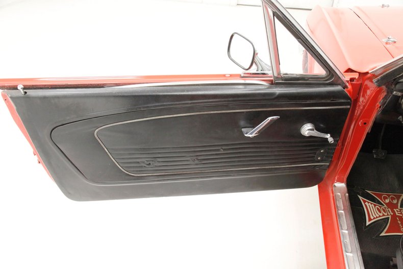 Unknown-Mustang-1965-Rangoon-Red-Black-4