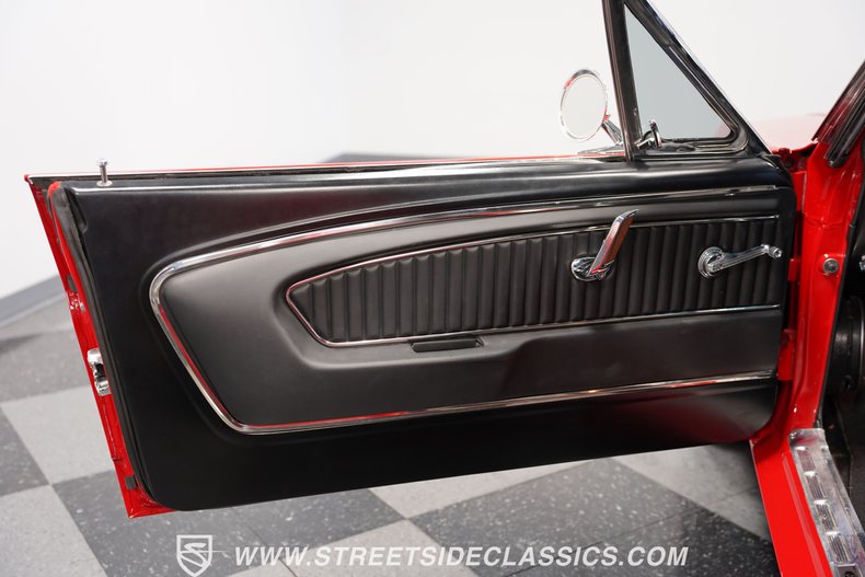 Unknown-Mustang-1965-Rangoon-Red-Black-40
