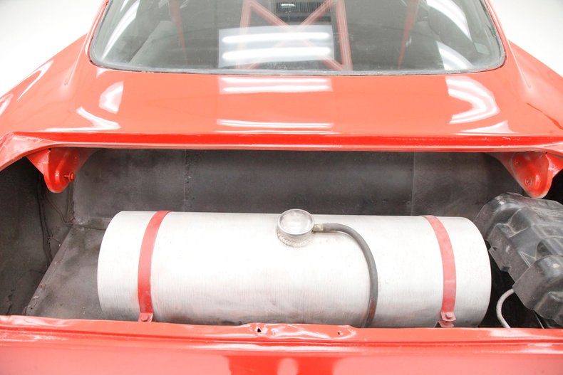 Unknown-Mustang-1965-Rangoon-Red-Black-41