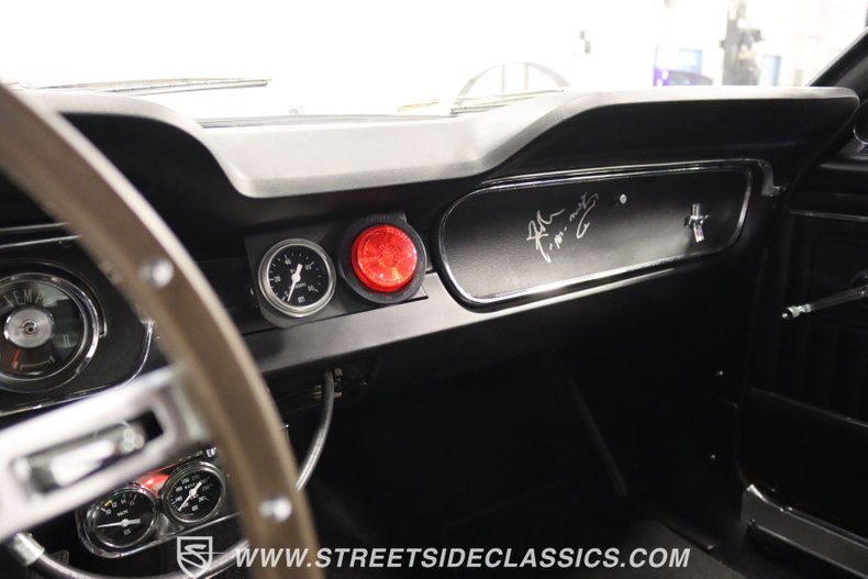 Unknown-Mustang-1965-Rangoon-Red-Black-41