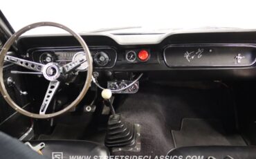 Unknown-Mustang-1965-Rangoon-Red-Black-44