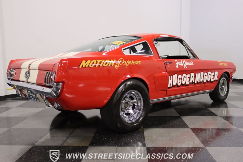 Unknown-Mustang-1965-Rangoon-Red-Black-47