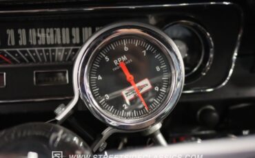 Unknown-Mustang-1965-Rangoon-Red-Black-5