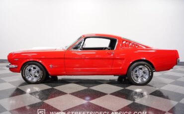 Unknown-Mustang-1965-Rangoon-Red-Black