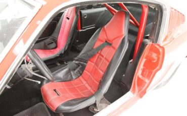 Unknown-Mustang-1965-Rangoon-Red-Black-6