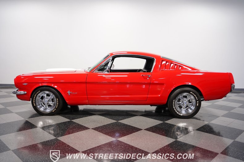 Unknown-Mustang-1965-Rangoon-Red-Black-7