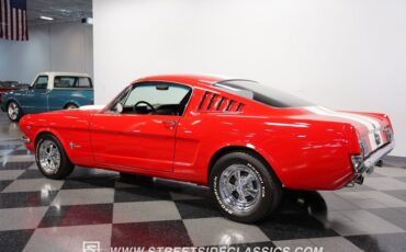 Unknown-Mustang-1965-Rangoon-Red-Black-8