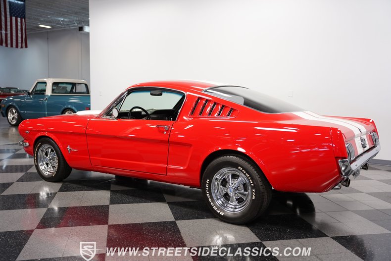 Unknown-Mustang-1965-Rangoon-Red-Black-8