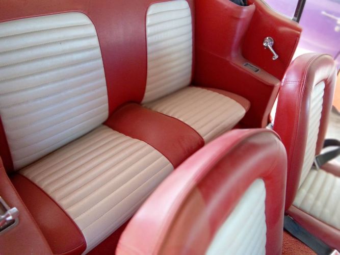 Unknown-Mustang-1965-Red-4