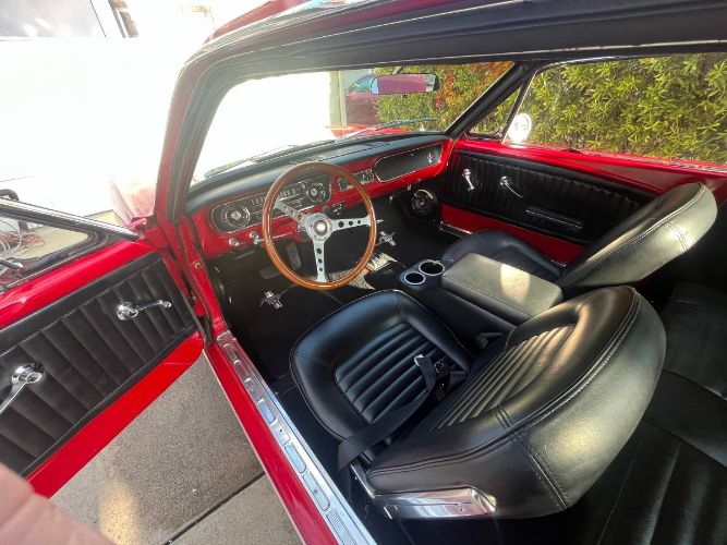 Unknown-Mustang-1965-Red-8