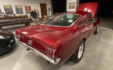 Unknown-Mustang-1965-Red-Black-1
