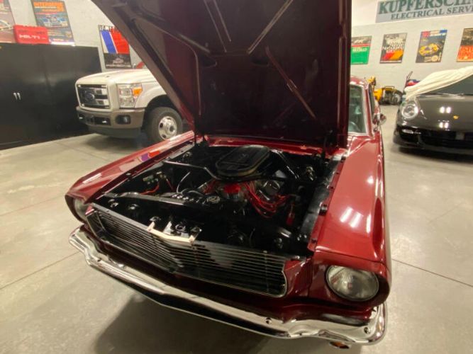Unknown-Mustang-1965-Red-Black-22