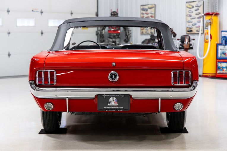 Unknown-Mustang-1965-Red-Black-3