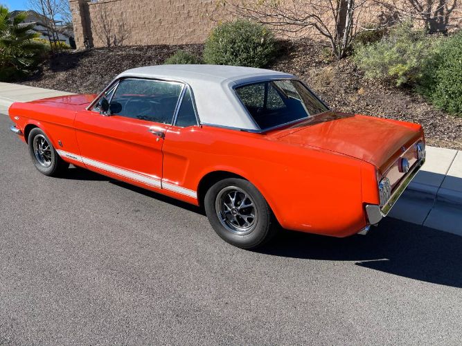 Unknown-Mustang-1965-Red-Black-5