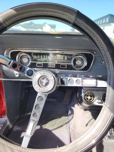 Unknown-Mustang-1965-Red-Gray-16