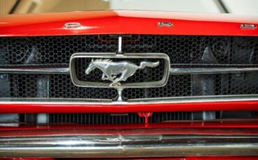 Unknown-Mustang-1965-Red-Red-vinyl-2
