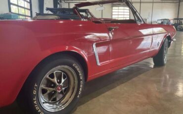 Unknown-Mustang-1965-Red-Red-vinyl-9