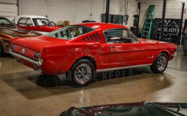 Unknown-Mustang-1965-Red-White-25