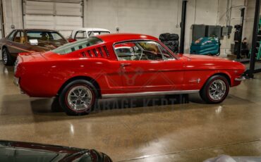 Unknown-Mustang-1965-Red-White-26
