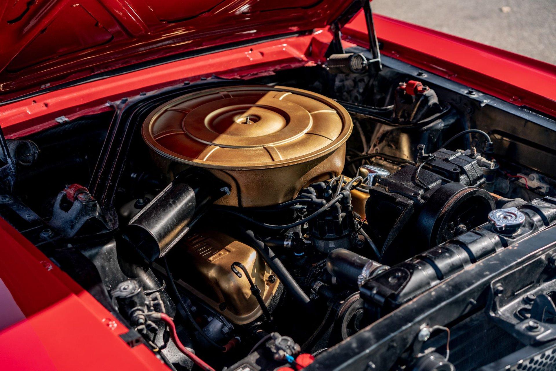 Unknown-Mustang-1965-Red-White-9