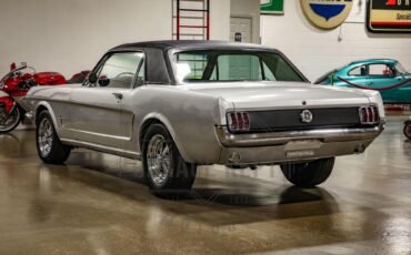 Unknown-Mustang-1965-Silver-Black-17