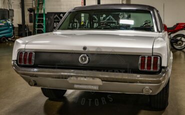 Unknown-Mustang-1965-Silver-Black-40