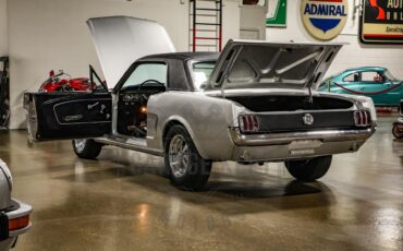 Unknown-Mustang-1965-Silver-Black-8