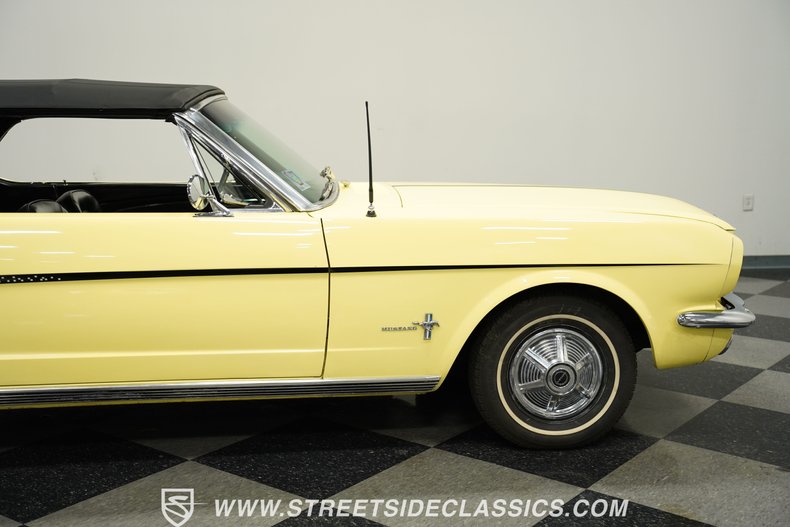 Unknown-Mustang-1965-Springtime-Yellow-Black-1