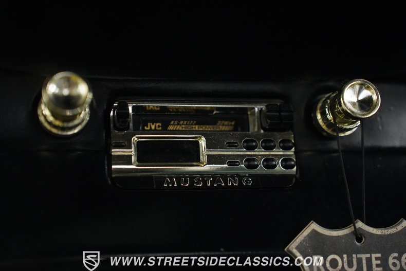 Unknown-Mustang-1965-Springtime-Yellow-Black-40
