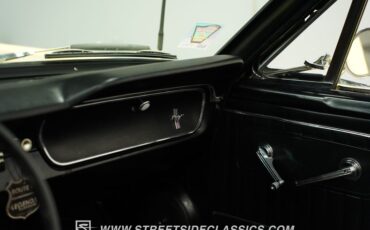 Unknown-Mustang-1965-Springtime-Yellow-Black-42