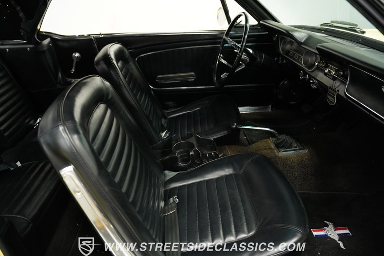 Unknown-Mustang-1965-Springtime-Yellow-Black-46