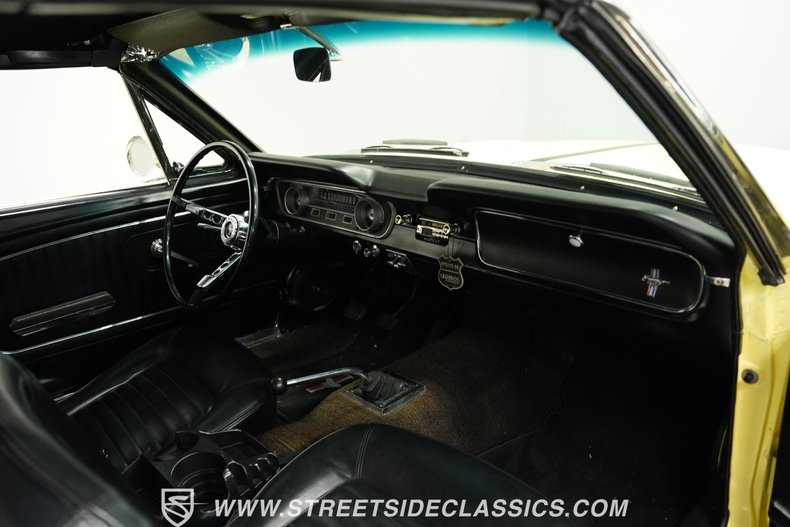 Unknown-Mustang-1965-Springtime-Yellow-Black-47