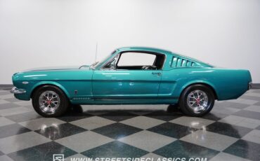Unknown-Mustang-1965-Twilight-Turquoise-Black-1