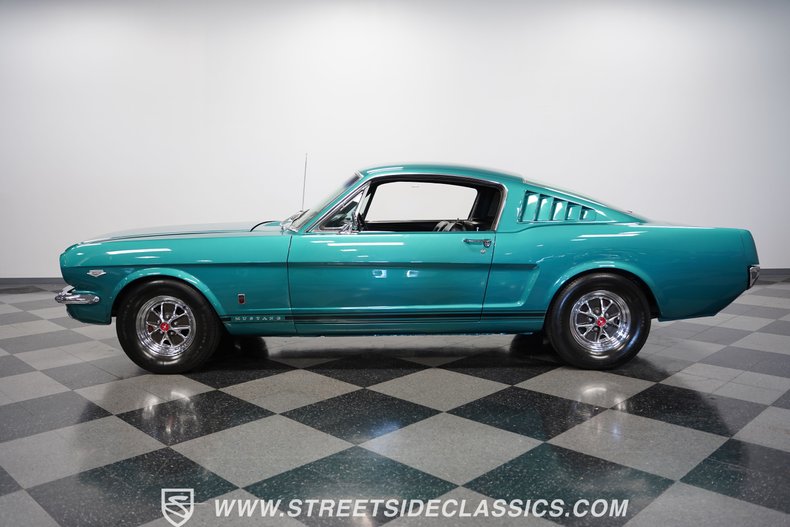 Unknown-Mustang-1965-Twilight-Turquoise-Black-12