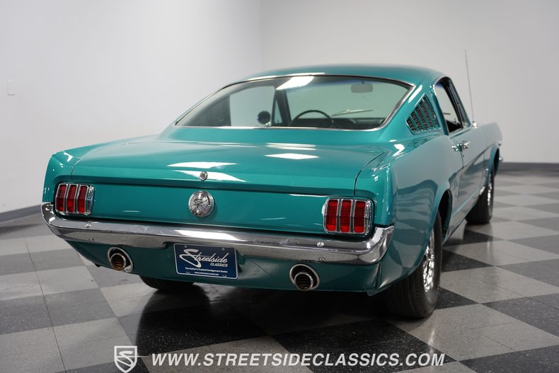 Unknown-Mustang-1965-Twilight-Turquoise-Black-17