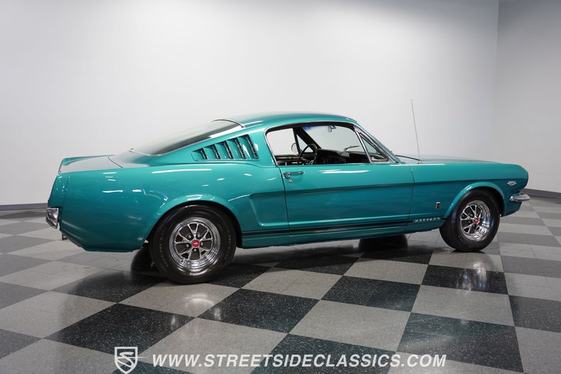 Unknown-Mustang-1965-Twilight-Turquoise-Black-19