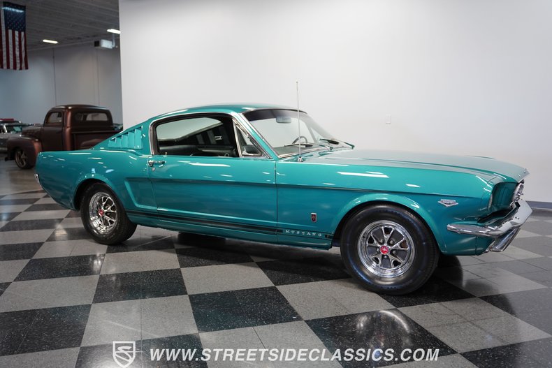 Unknown-Mustang-1965-Twilight-Turquoise-Black-21