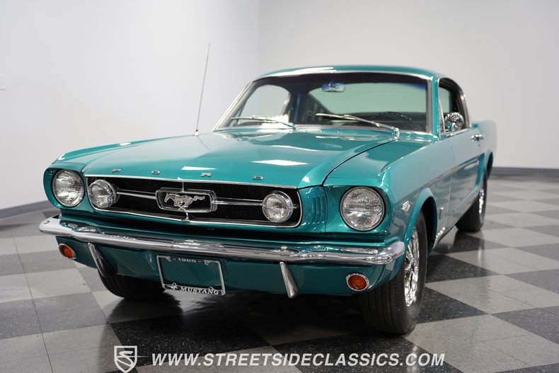 Unknown-Mustang-1965-Twilight-Turquoise-Black-25