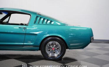 Unknown-Mustang-1965-Twilight-Turquoise-Black-29