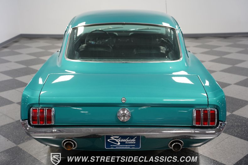 Unknown-Mustang-1965-Twilight-Turquoise-Black-32
