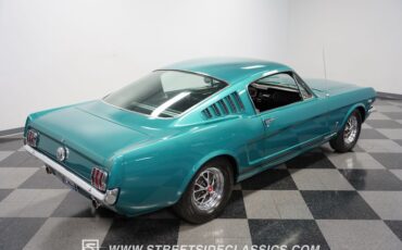 Unknown-Mustang-1965-Twilight-Turquoise-Black-33