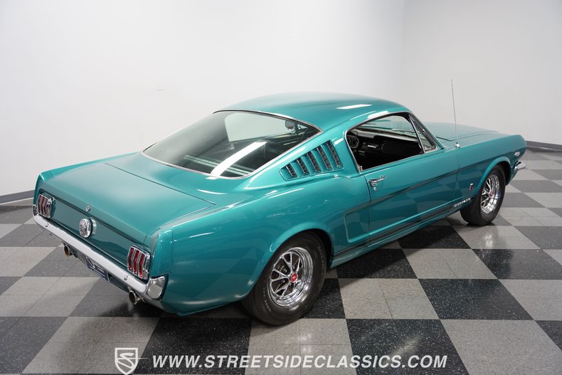 Unknown-Mustang-1965-Twilight-Turquoise-Black-33
