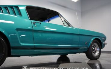 Unknown-Mustang-1965-Twilight-Turquoise-Black-35