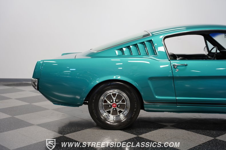 Unknown-Mustang-1965-Twilight-Turquoise-Black-36