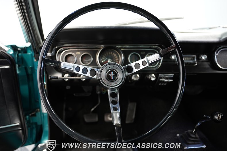 Unknown-Mustang-1965-Twilight-Turquoise-Black-47