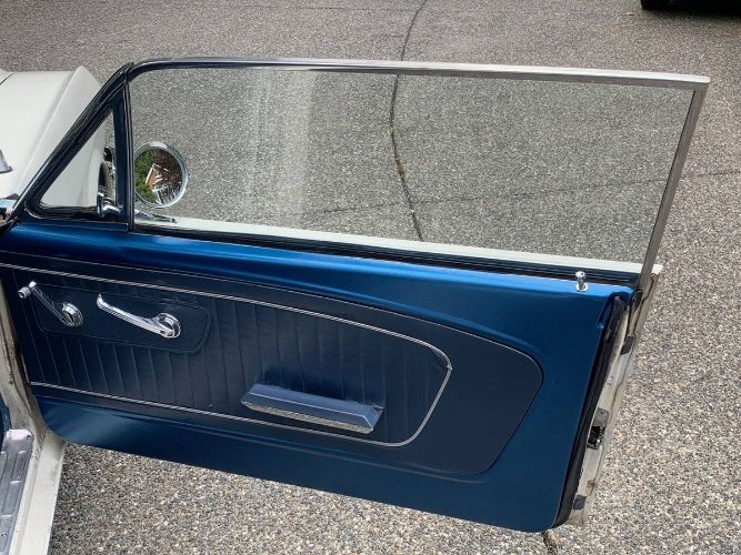 Unknown-Mustang-1965-White-14